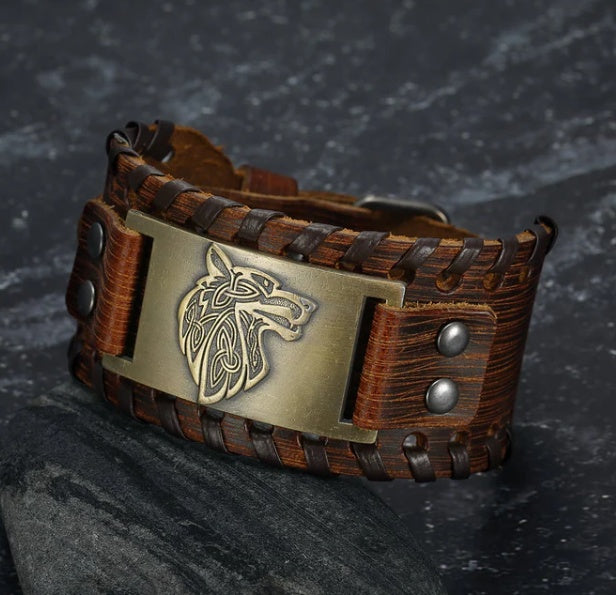 Fenir Crafted Leather Arm Cuff